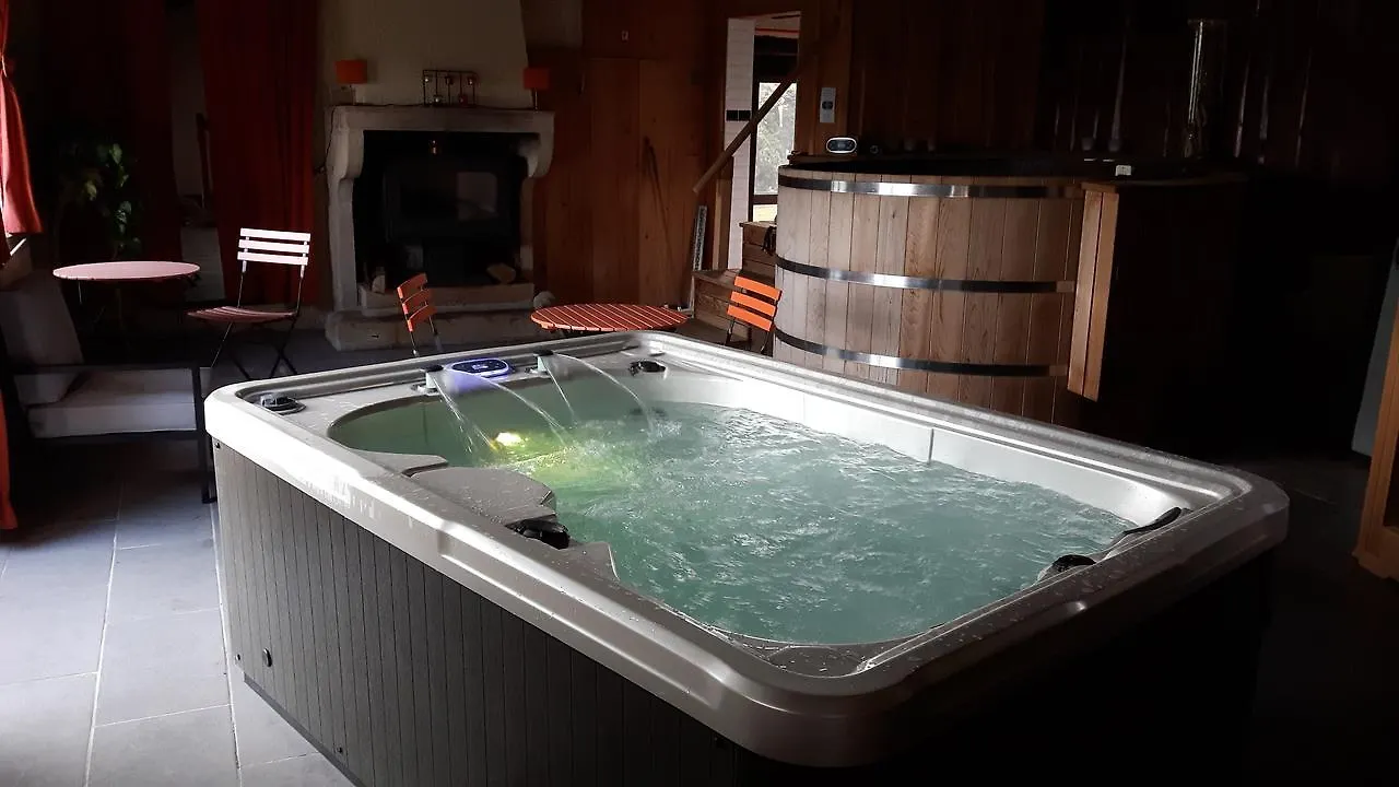 Spa Du Hameau De Bonnevay Marchampt Bed & Breakfast